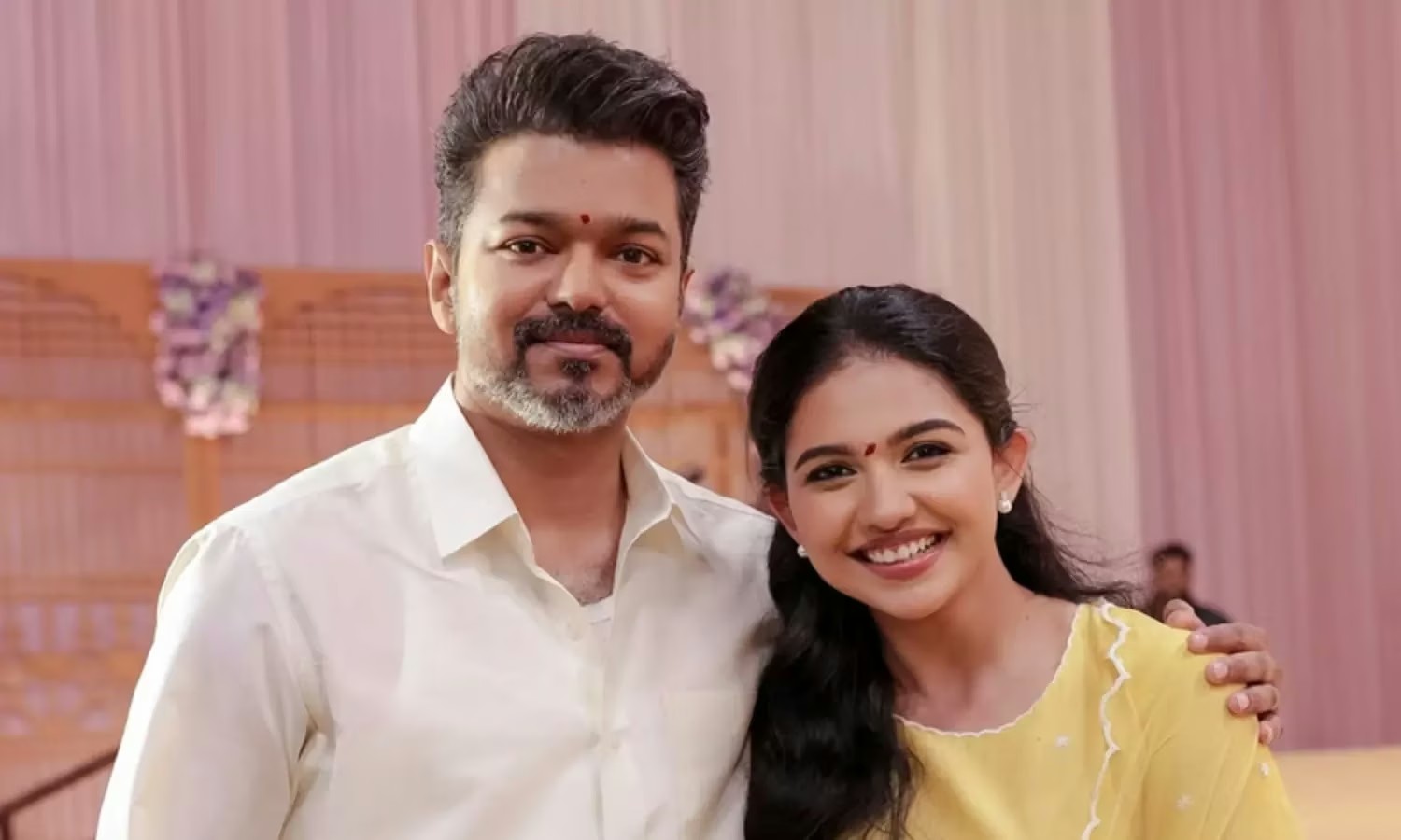 “2026 தேர்தல் முடிவுகளைப் பொறுத்தே ஜனநாயகன் கடைசி படமா என்பதை முடிவு செய்வேன் என விஜய் கூறினார்”… மமிதா பைஜூ ஓபன் டாக்… வைரலாகும் வீடியோ…!!!