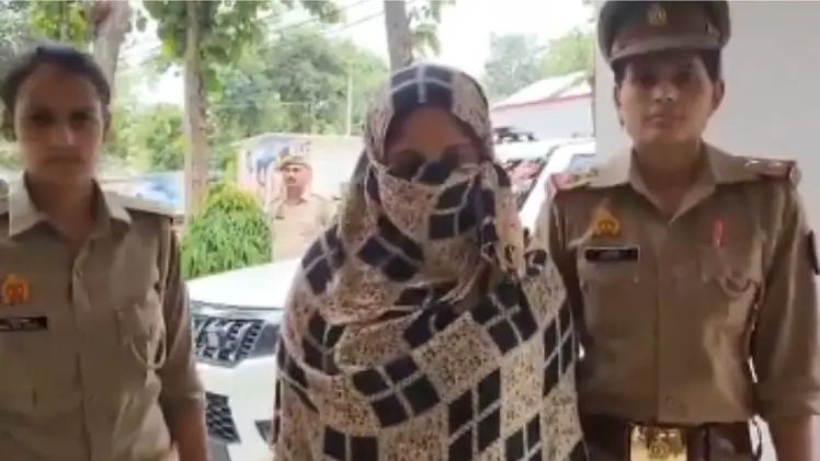 “கள்ளக்காதலனுடன் ஹனிமூன்”… உல்லாசத்திற்கு இடையூறாக இருந்த 2 குழந்தைகளை டீ பிஸ்கட் கொடுத்து தீர்த்து கட்டிய முஸ்கான்… பெற்ற தாயே எமனாக மாறிய கொடூரம்…!!!!
