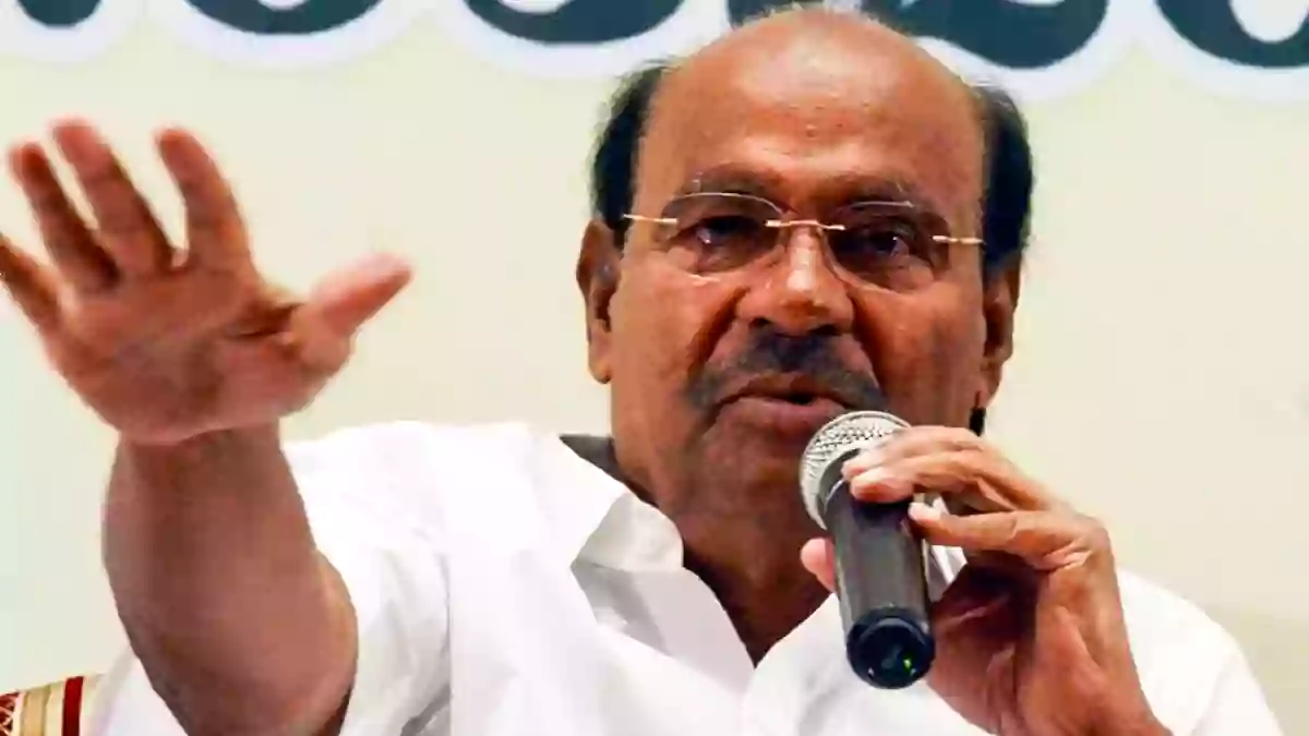 BREAKING: மதுரை மாவட்ட பாமக நிர்வாகிகள் 8 பேரை மாற்ற உத்தரவு…. பாமக நிறுவனர் ராமதாஸ் அதிரடி….!!