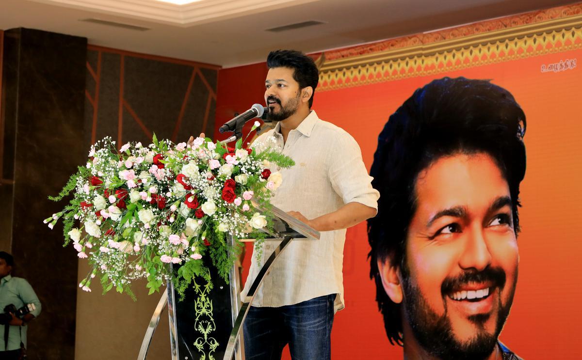 Breaking : “12500 இடங்களில்  பொதுக்கூட்டம்..!  தமிழகம் முழுக்க தவெகாவின் புரட்சி பரப்புரை” அதிரடி அறிவிப்பு..!!!