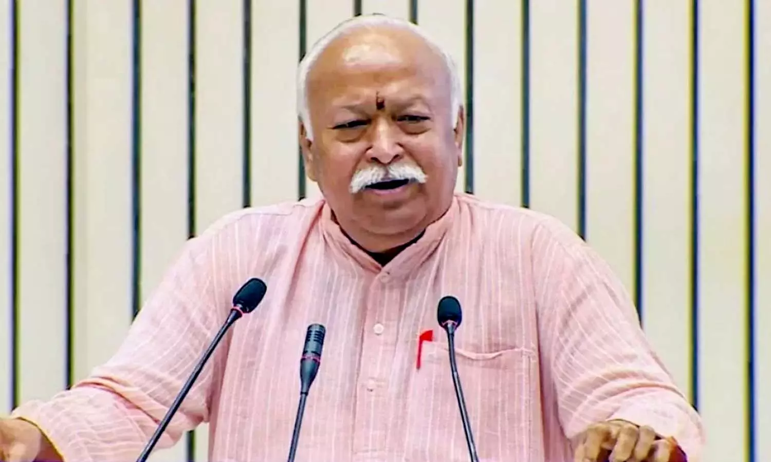 “தீவிர இந்துன்னு சொல்லிட்டு மத்தவங்களை கஷ்டப்படுத்துறாங்க” … ஆனால் உண்மையான இந்து மதத்தின் அடையாளமே இதுதான்… ஆர்எஸ்எஸ் தலைவர் மோகன் பகவத் அட்வைஸ்…!!!
