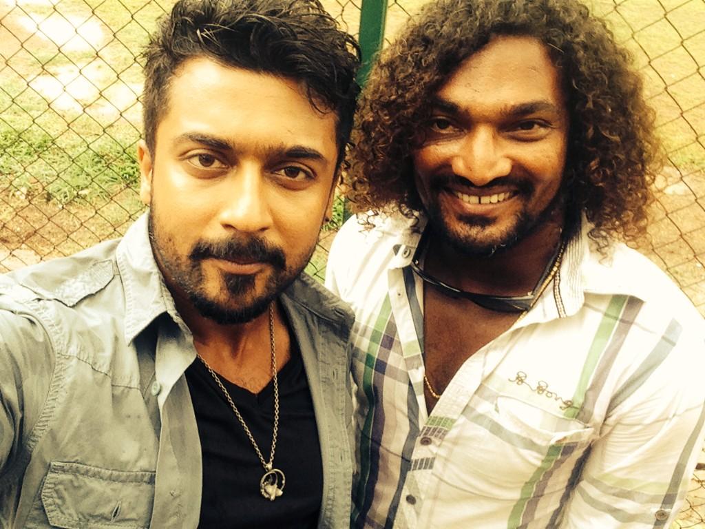 அவர்தான் கடந்த 10 வருஷமா இத பண்ணிட்டு இருக்காரு… ஆனா வெளியில சொன்னதே இல்ல… நடிகர் சூர்யாவை புகழ்ந்து பேசிய பிரபல ஸ்டண்ட் நடிகர்…!!!