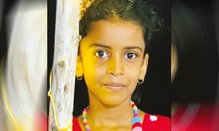 “பூனையுடன் ஆசையாக விளையாடிய சிறுமி “… கடைசியில் பச்சப் பிள்ளையின் உயிரைப் போயிடுச்சே… நகம் கீறியதால் பலியான சிறுமி… கதறி துடிக்கும் பெற்றோர்…!!!