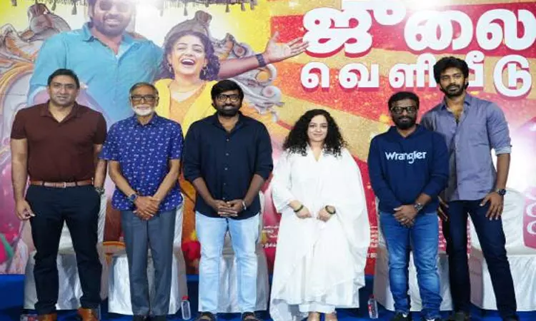 “அவங்க கணவன் மனைவியா நடிக்கல வாழ்ந்திருக்காங்க”… பிரபல நடிகை நித்யா மேனன் மீது கோபத்தில் நடிகர் விஜய் சேதுபதி மனைவி..!!!