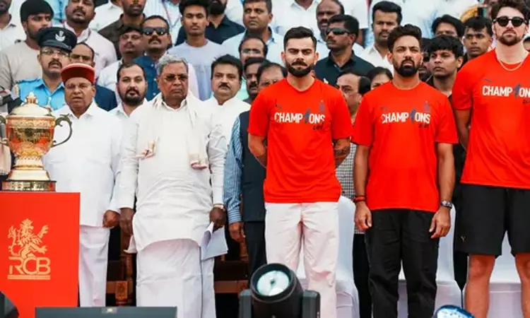 IPL 2025: வெற்றி கொண்டாட்டத்தின் போது கூட்ட நெரிசலில் சிக்கி 11 பேர் உயிரிழந்த விவகாரம்… இதற்கு முழுக்க முழுக்க RCB நிர்வாகம் தான் காரணம்… மாநில அரசு கண்டனம்..!!!