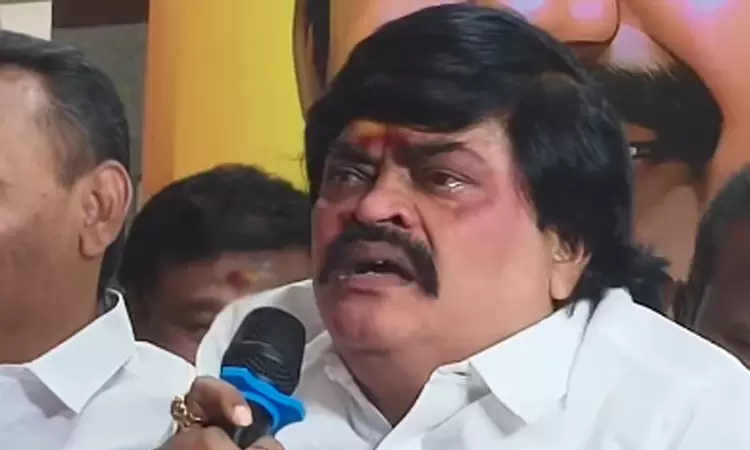 “ஜெயிலில் தனி சிறையில் சந்தித்து பேசினாங்க”… திமுக என்னை மிரட்டி பணிய வைக்க முயன்றது… கண்ணீர் விட்டு கதறி அழுதபடி பேசிய ராஜேந்திர பாலாஜி….!!!!