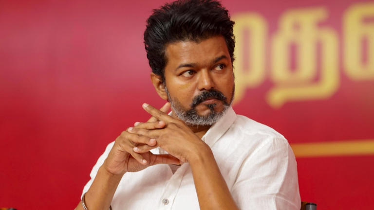 100 இல்ல, 1000 இல்ல…  12500 இடங்களில்…  தமிழக அரசியலை உலுக்கும் அடுத்த ப்ளான்… தவெக அதிரடி..!!