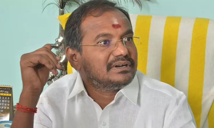 “கட்சியிலிருந்து நீக்கம்… ஆனால் கொறடா பதவியில் தொடர்கிறார் – அன்புமணி அணியினரால்  வெடித்த சர்ச்சை..!!”