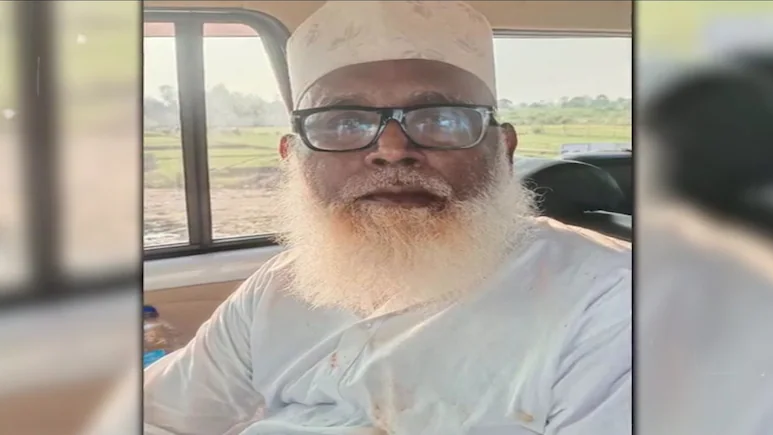 “சைக்கிளில் வளையல் விற்பவர்… 40 வங்கிக் கணக்குகளில் ரூ.106 கோடி பணம்..!! பரபரக்கும் விசாரணை!”
