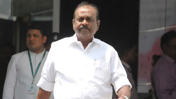 Breaking: தேர்தல் வெற்றியை எதிர்த்து திமுக வேட்பாளர் தாக்கல் செய்த வழக்கு… அதிமுக நத்தம் விஸ்வநாதன் மனுவை தள்ளுபடி செய்து உயர்நீதிமன்றம் அதிரடி உத்தரவு..!!
