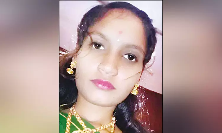 “நான் இருக்கும்போதே இன்னொருத்தன் கிட்ட பேசுற”…. ஆத்திரத்தில் காதலியை தாக்கி கொன்று… விசாரணையில் வெளிவந்த பகீர் உண்மை…!!!