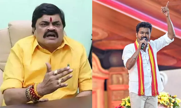 “அதிமுகவுக்கு வயது 54″… யாரோ எழுதிக் கொடுத்த வசனத்தை பேசி நடித்துவிட்டு போயிருக்காரு.. விஜய் பேச்சில் அரசியலே இல்ல… ராஜேந்திர பாலாஜி கடும் தாக்கு..!!!