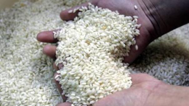 மக்களே குட் நியூஸ்..! அரிசி பருப்புகளின் விலை குறைய போகுது… ஜிஎஸ்டியில் வரப்போகும் மிகப்பெரிய மாற்றம்… மத்திய அரசு அதிரடி..!!