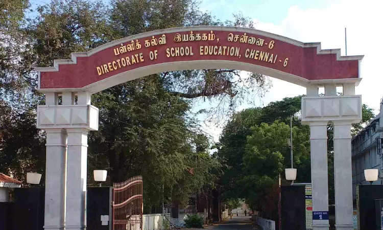 தமிழகம் முழுவதும் இனி அரசு பள்ளிகளில் 40 மாணவர்களுக்கு ஒரு ஆசிரியர் இருக்கணும்… பள்ளிக்கல்வித்துறை வெளியிட்ட மிக முக்கிய உத்தரவு..!!!!