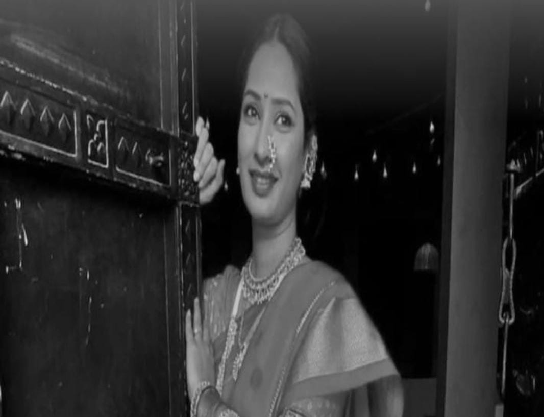 பெரும் சோகம்…. புற்றுநோய் காரணமாக சிகிச்சை பெற்று வந்த பிரபல நடிகை காலமானார்… பிரபலங்கள் இரங்கல்…!!!