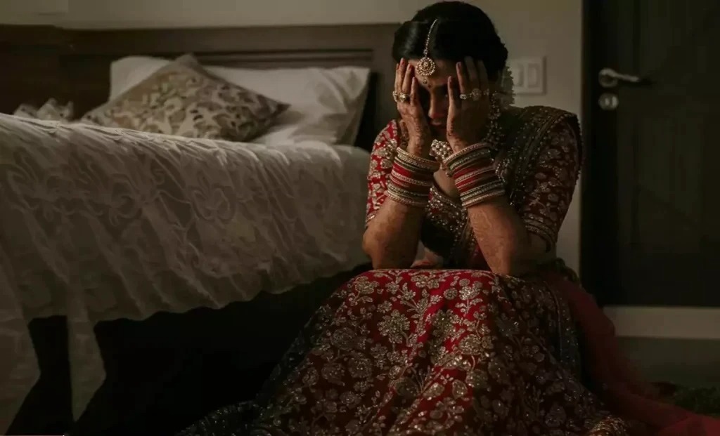 “முதல் இரவிலேயே மரணம்..!” “என் தவறு என்ன?”  காதலுக்குப் பின் கல்யாணம்… ஆனால் திருமண அறையில் காத்திருந்த சோகம்..!!!