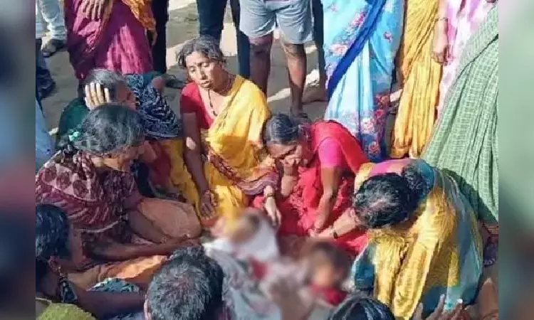 “இவர்கள் எனக்கு பிறந்த பிள்ளைகள் இல்ல”… மனைவியின் மீது சந்தேகம்… பெத்த பிள்ளைகளை துடிக்க துடிக்க கோடரியை வைத்து கொன்ற தந்தை… பெரும் அதிர்ச்சி..!!