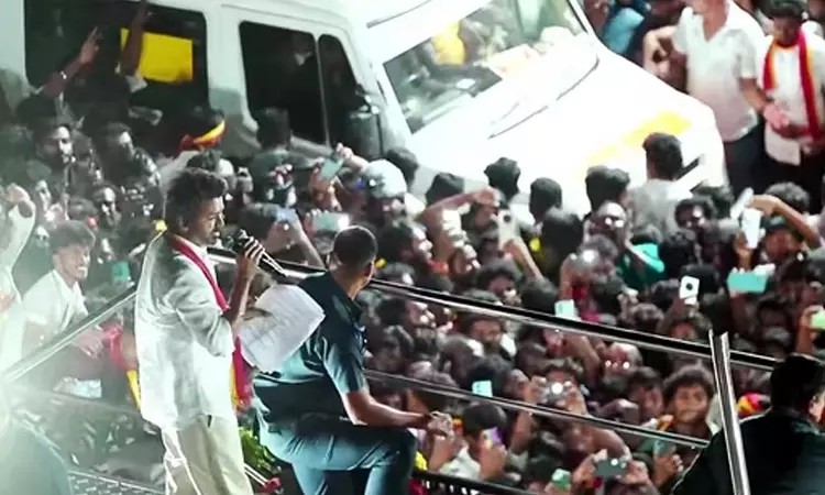 “கற்கல் வீசப்பட்டன”… சதி நடந்துள்ளது… 40 பேர் உயிரிழந்த விவகாரத்தில் தவெக பரபரப்பு புகார்… நாளை அவசர வழக்காக விசாரணை…!!!!