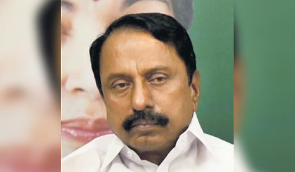 “10 நாள் அவகாசம் முடிந்தது”… பேசாமல் பதற வைக்கும் செங்கோட்டையன்!  பேச மறுக்கும் மூத்த தலைவர்..! அதிமுகவில் பரபரப்பு..!!!