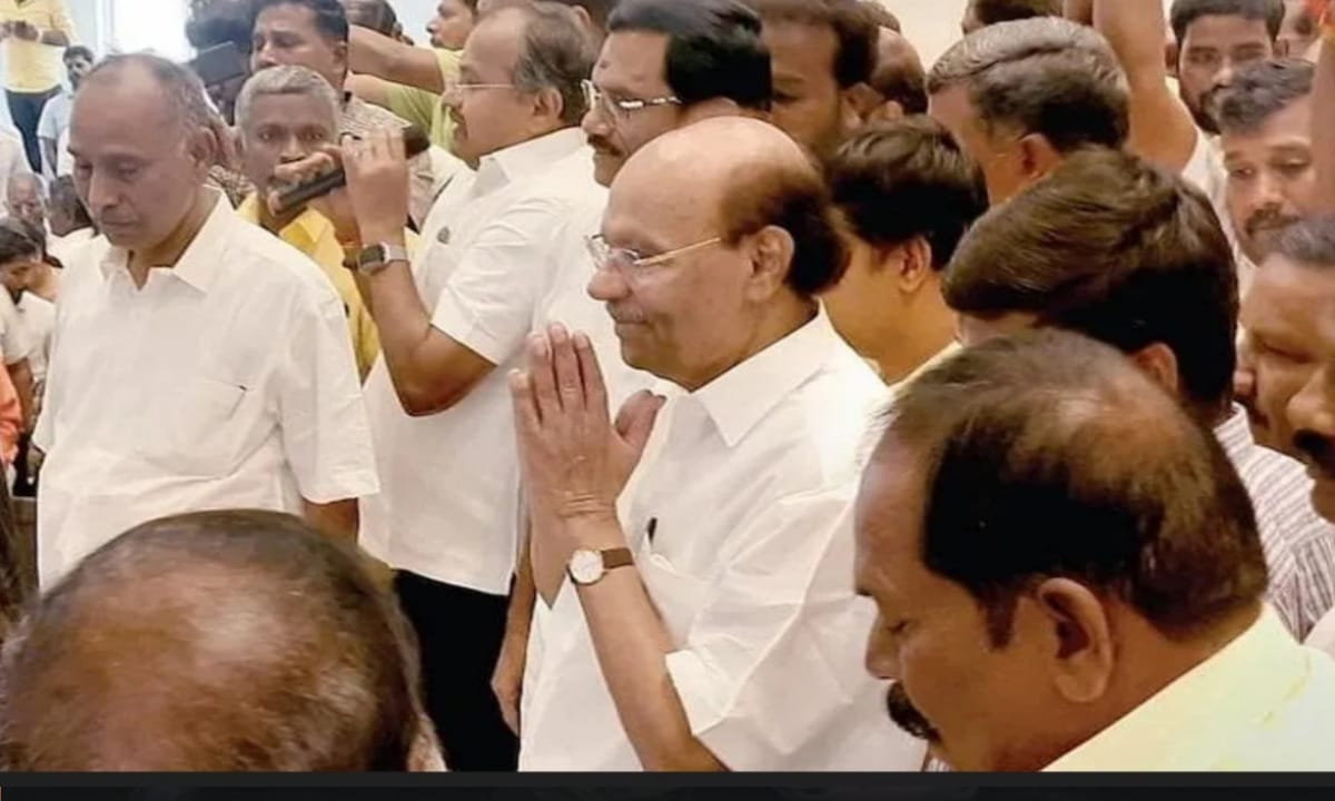 பாமக தலைமை யாருக்கு? “தேர்தல் ஆணையம் பிறப்பித்த அதிர்ச்சி”… அன்புமணிக்கு எதிராக ராமதாஸ் கடும் முடிவு..!!!