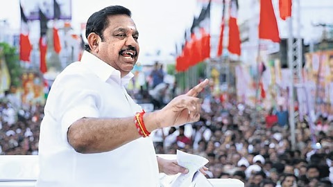 Breaking: இபிஎஸ் பிரச்சாரம்..! திடீரென சுற்றி வளைத்த 50க்கும் மேற்பட்ட பெண்கள்… வாகனத்தை முற்றுகையிட்டதால் பரபரப்பு… அதிர்ச்சியில் அதிமுகவினர்..!!!