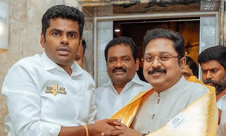 EPS-க்கு அதிர்ச்சி..!  கூட்டணி அரசியலில் புதிய திருப்பமா? டிடிவி தினகரன் இல்லத்தில் அண்ணாமலை இரகசிய பேச்சு..!!!