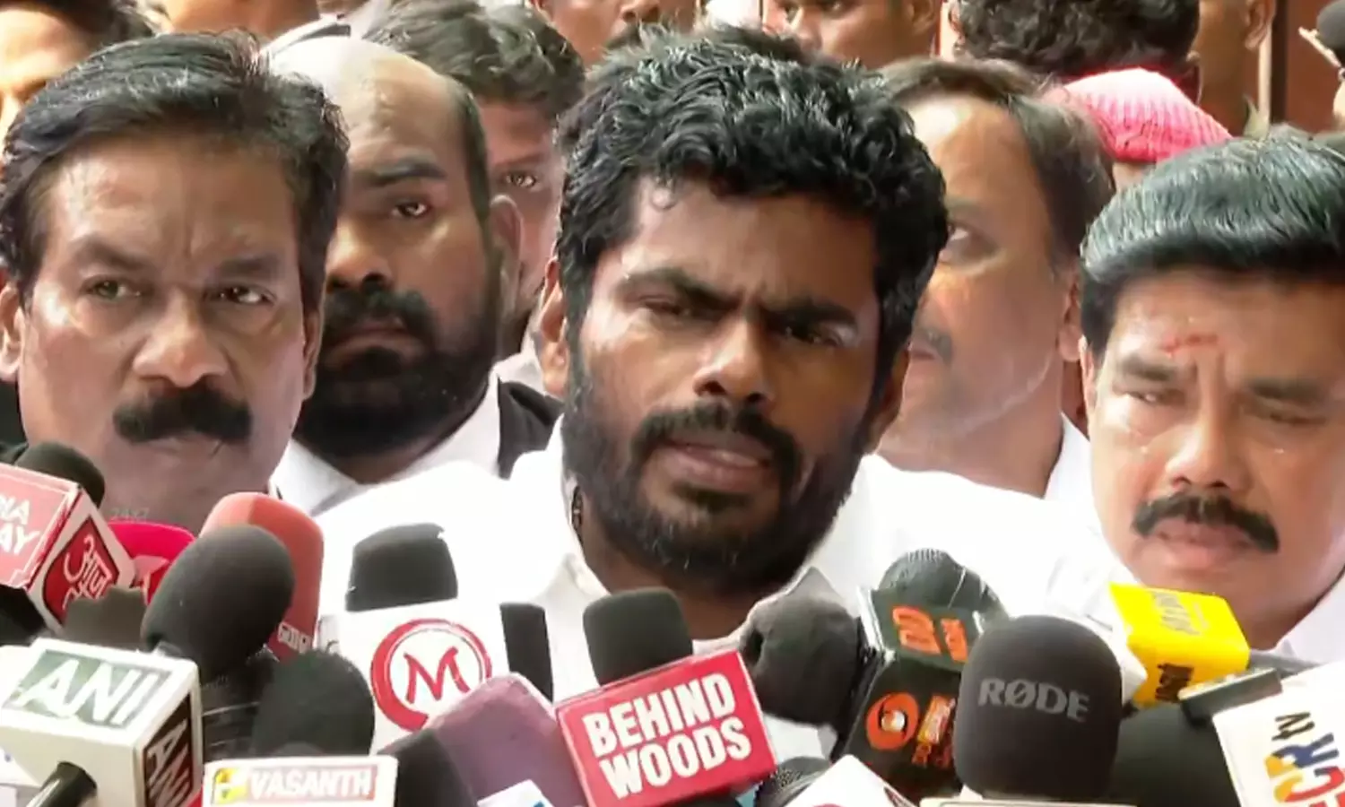 கரூர் துயர சம்பவம்… வழக்கை சிபிஐ- க்கு மாற்றக் கோரியது பாஜக தான்…. அண்ணாமலை பரபரப்பு பேட்டி…!!