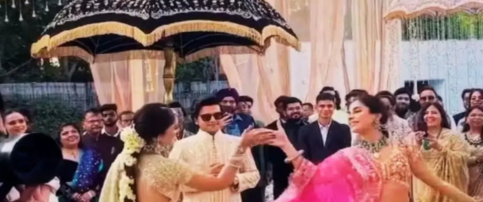 மணமகனே அசந்து போயிட்டாரு..! அப்படி ஒரு வரவேற்பு.. மணப் பெண்ணின் தங்கச்சிகள்ன்னா சும்மாவா… கலக்கிட்டாங்க.. அசத்தல் வீடியோ..!!