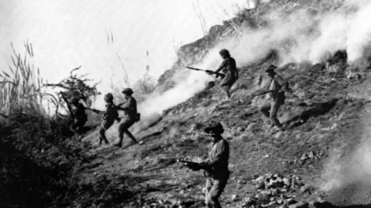 1971 இந்தியா பாகிஸ்தான் போர்:  ஆ*றை மூலம் பாகிஸ்தானை திணறடித்த கப்பற்படை… சுவாரஸ்ய தகவல்கள்…!!