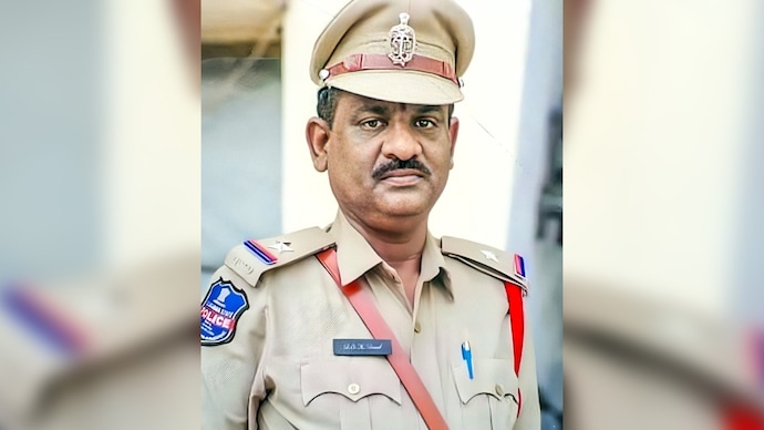 மனதை உலுக்கிய தற்கொலை… உடல்நலப் பிரச்சினையால் உடைந்த போலீஸ் அதிகாரி… சூர்யாப்பேட்டில் சோகம்…!!