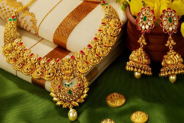 Breaking: தங்கம் விலை புதிய உச்சம்… 2 நாளில் சவரனுக்கு ரூ.2000 அதிகரித்து ரூ.90,000-ஐ நெருங்கியதால் நகைப்பிரியர்கள் அதிர்ச்சி..!!