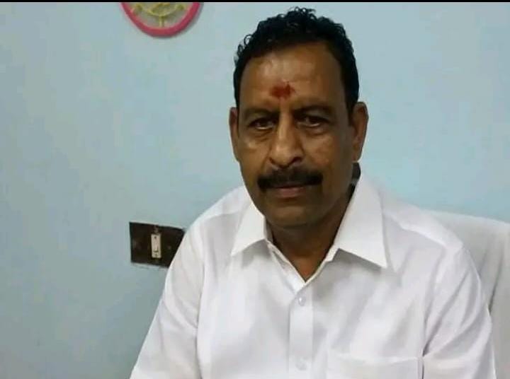 Breaking: மீண்டும் அதிமுகவில் புதிய டிவிஸ்ட்… “மன்னிப்பு கேட்டால் பேச்சுவார்த்தை நடக்கும்”… முன்னாள் அமைச்சர் பரபரப்பு பேச்சு…!!!