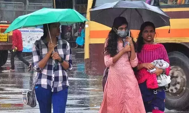 வெளுக்க போகும்  கனமழைக்கு…  “நாளை 3 மாவட்டங்களில் மழை பெய்யும்” – வானிலை ஆய்வு மையம் அறிவிப்பு..!!