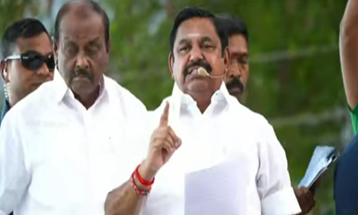 அதிமுக நிர்வாகி பதவி காலி.! போலி இன்ஸ்பெக்டர் நாடகம்… இபிஎஸ் அதிரடி நடவடிக்கை..!!