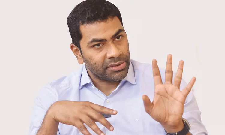 உங்களைப் பார்க்க யாரு வருவா?” – ஆதவ் அர்ஜுனாவுக்கு விழுந்த பகீர் கேள்வி….  தவெக-வின் மக்கள் அக்கறை அம்பலம்…!!