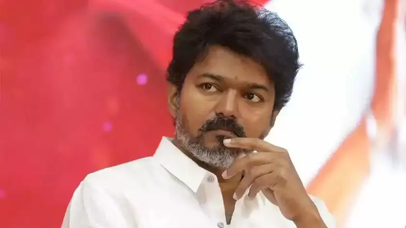 விஜய்க்கு வந்த அதிர்ச்சி தகவல்..! “மீண்டும்  தவெகவிற்கு பின்னடைவு ”   கரூர் சம்பவத்தால் வந்த வினை..!!