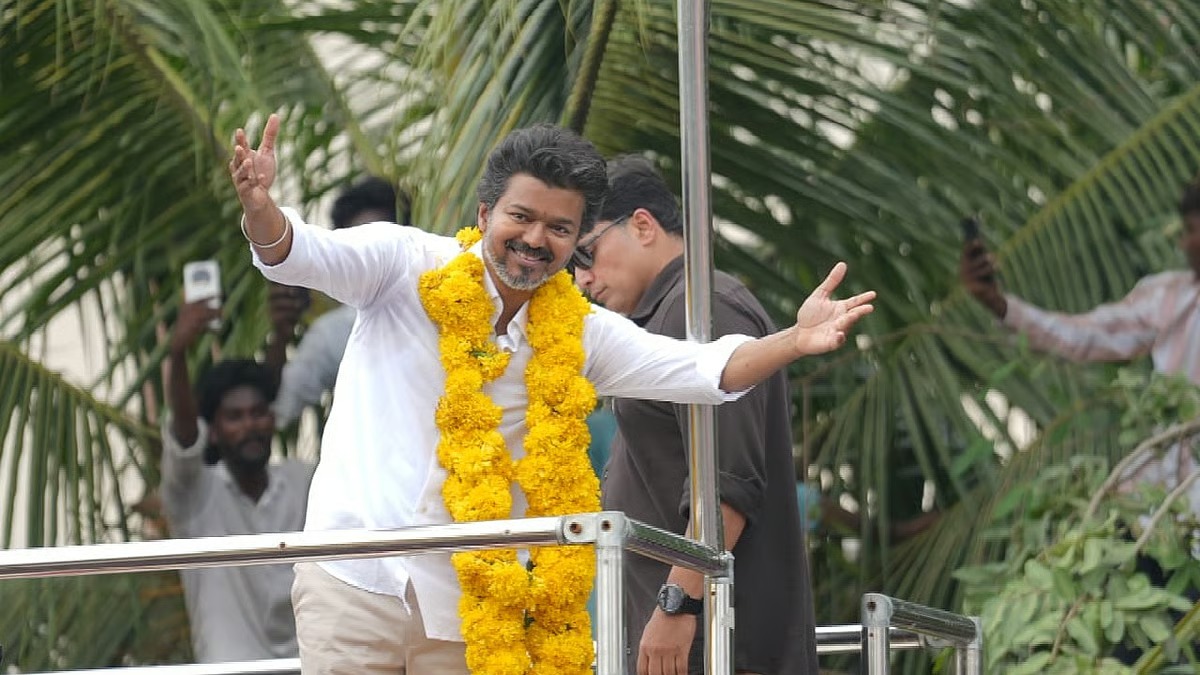 “விஜய்யின் அடுத்த நகர்வு”  அதிருப்தியில் இ.பி.எஸ். அணி… 2026 தேர்தலுக்கு முன் நடக்கும் அதிரடி..!!!