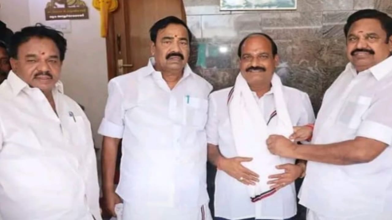 Breaking: அதிமுகவில் இணைந்த விநாயகர் கல்வி குழுமத்தின் நிறுவனர்… இன்னும் பல்லாயிரக்கணக்கானோர் இணைவார்கள்… மகிழ்ச்சியில் இபிஎஸ்…!!!