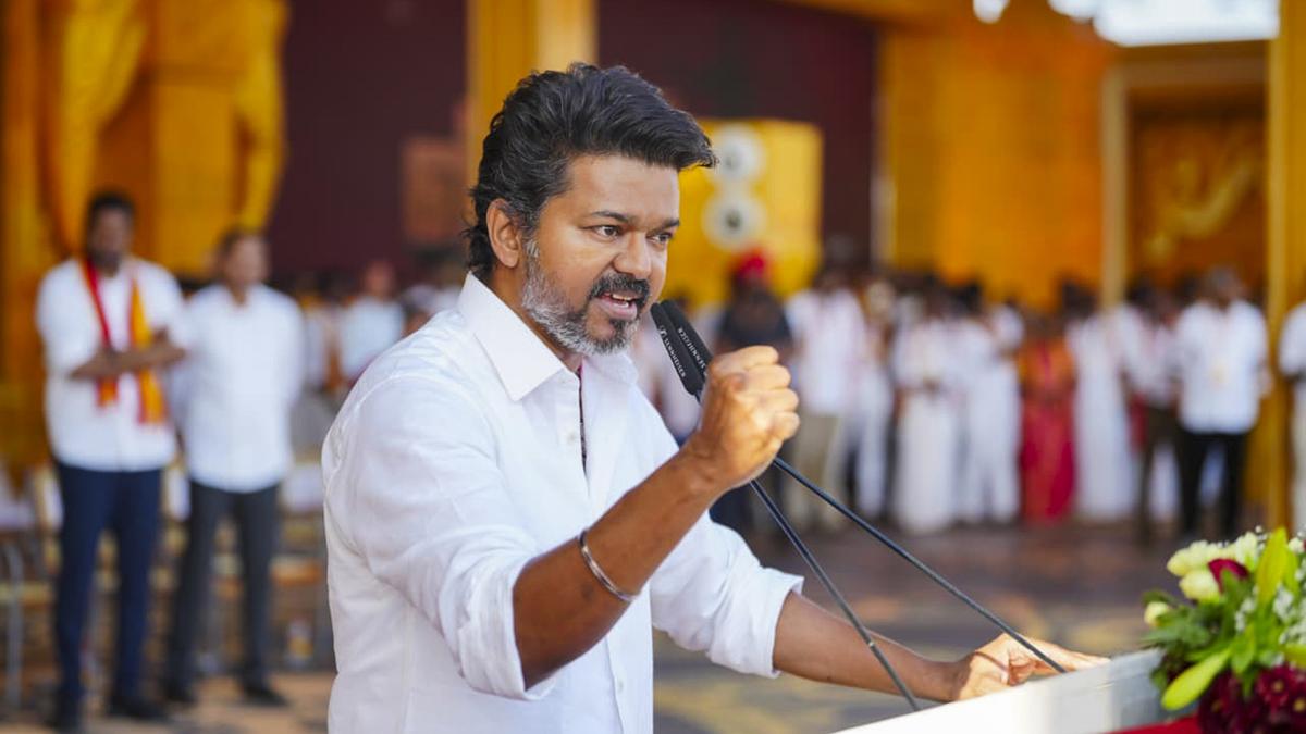 ஜெமிமாவின் சாதனை: மதரீதியாக மாற்றிய த.வெ.க ஆதரவாளர்  நடிகர் விஜய்யை சிக்க வைக்க முயற்சியா…?