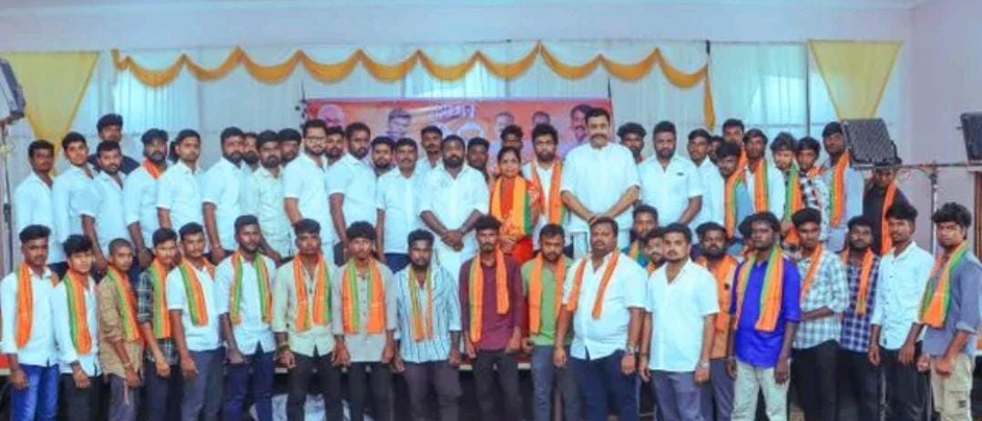 Breaking: கொத்து கொத்தாக மாற்று கட்சியிலிருந்து விலகிய நிர்வாகிகள்… தலைவர் எஸ் ஜி சூர்யா தலைமையில் பாஜகவில் இணைந்தனர்…!!!