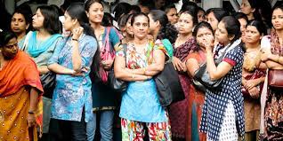 தமிழகப் பெண்களே உஷார்..! பாதுகாப்புக்கு இனி Lock, Alarm தேவையில்லை! ‘காவல் உதவி’யின் புதிய அப்டேட்…!
