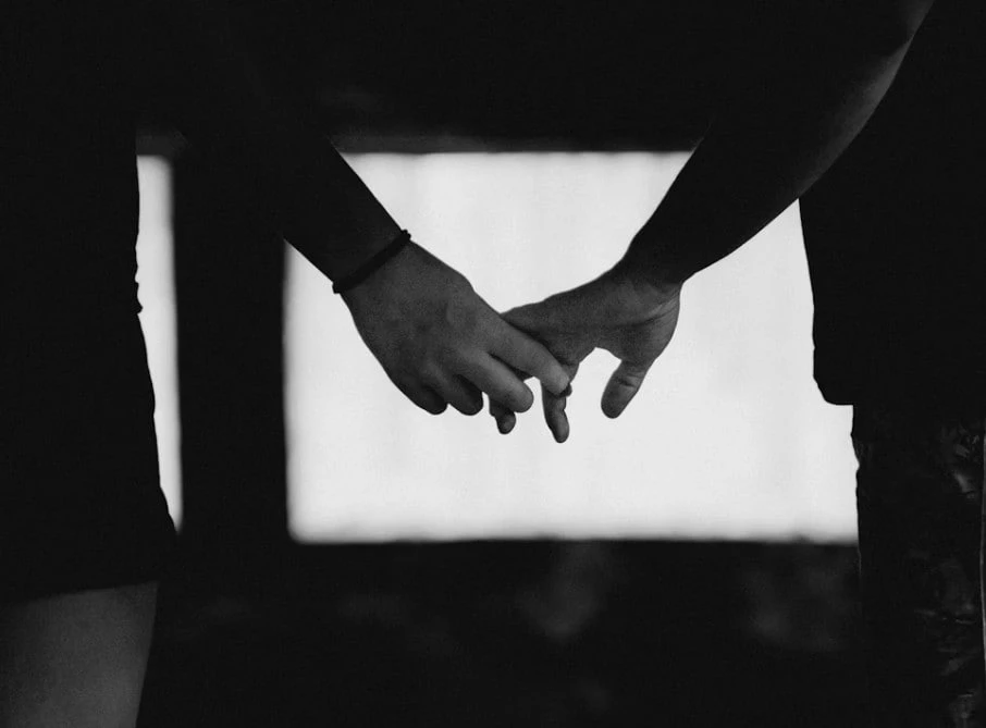 “அந்தப் பணம் இல்லாம இருந்திருக்க முடியாது!”… முன்னாள் காதலியை ஊடக உதவியுடன் தேடிய நபர்… இதுதான் காரணமா?… நேர்மையான உண்மை கதை..!!!