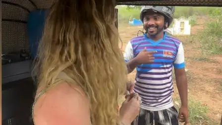அடச்சீ… வெளிநாட்டு பெண்ணிடம் நைசாக பேச்சு கொடுத்த இலங்கை நபர்…. பின் அந்தரங்க உறுப்பை காட்டி… வைரலாகும் அதிர்ச்சி வீடியோ…!!!