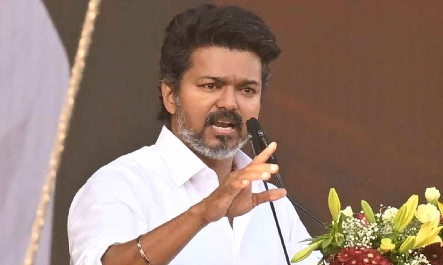 கரூர் சம்பவத்திற்கு விஜய் கொடுக்கப்போகும் பதிலடி என்ன? ஈரோட்டில் காத்திருக்கும் ட்விஸ்ட் – ஷாக்கில் அரசியல் கட்சிகள்..!