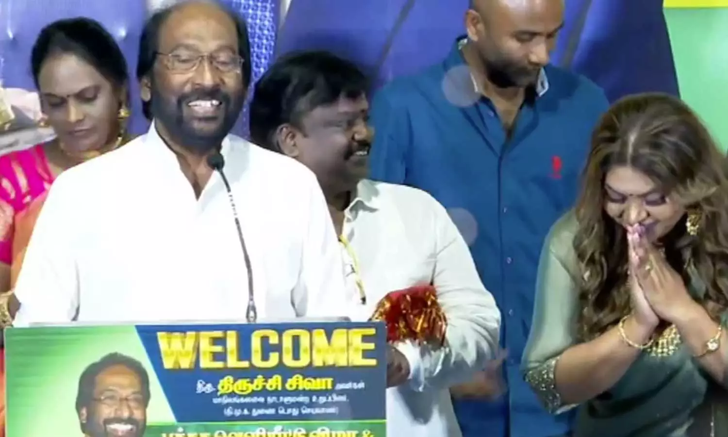 இந்தியில் பாடச் சொன்ன ரசிகர்கள்…இசை விழாவில் அதிரடி காட்டிய திமுக எம்.பி திருச்சி சிவா!