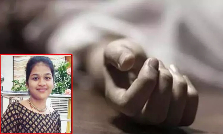 “வீட்டில் தனிமையில் சகோதரிகள்”… நீண்ட நேரமாக திறக்காத அறை… சிம் கார்டு இல்லாத செல்போன்… மர்ம மரணத்தால் உறைந்த பெற்றோர்..!!