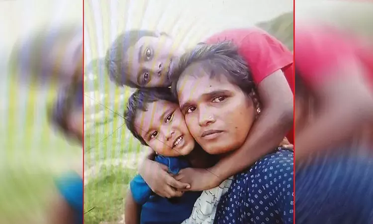 ஏரியில் குதிக்கும் முன் மகனுடன் ‘செல்ஃபி’ எடுத்த தாய்! – 3 வயதுக் குழந்தையை இடுப்பில் கட்டியபடி விபரீத முடிவு! – 7 வயது மகன் முன்னிலையில் நடந்த சோகம்..!!!
