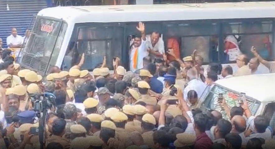 Breaking: திருப்பூரில் அண்ணாமலை அதிரடி கைது… அதிர்ச்சியில் பாஜகவினர்..!!