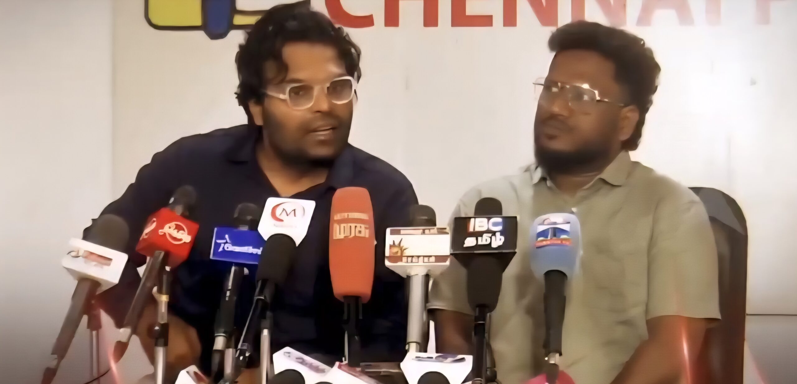 வெட்கமா இல்லையா….? பணம் பிடுங்கியவருக்கு வக்காலத்தா….? சவுக்கு சங்கரை எதிர்த்து சர்ச்சையான X பதிவு….!!