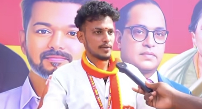 TVK கொள்கைத் தலைவர் செங்கோட்டையனா….? விஜய் தொண்டரின் பேட்டி…. அதிர்ந்து போன அரசியல் களம்….!!